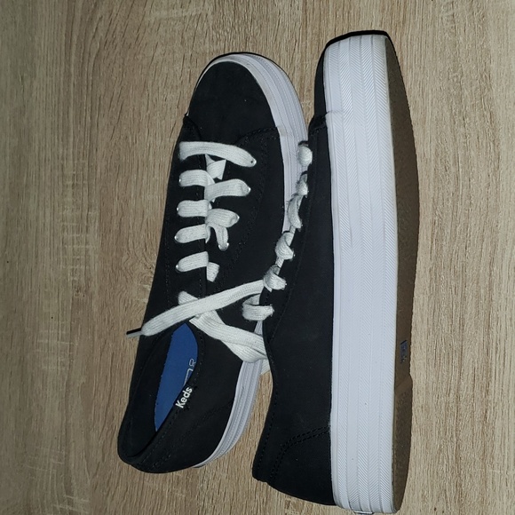 NWOT  Keds thick soled womens sneakers 10. - Picture 6 of 6